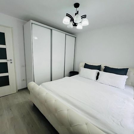 The White Pearl Apartment Nagyvárad Kültér fotó
